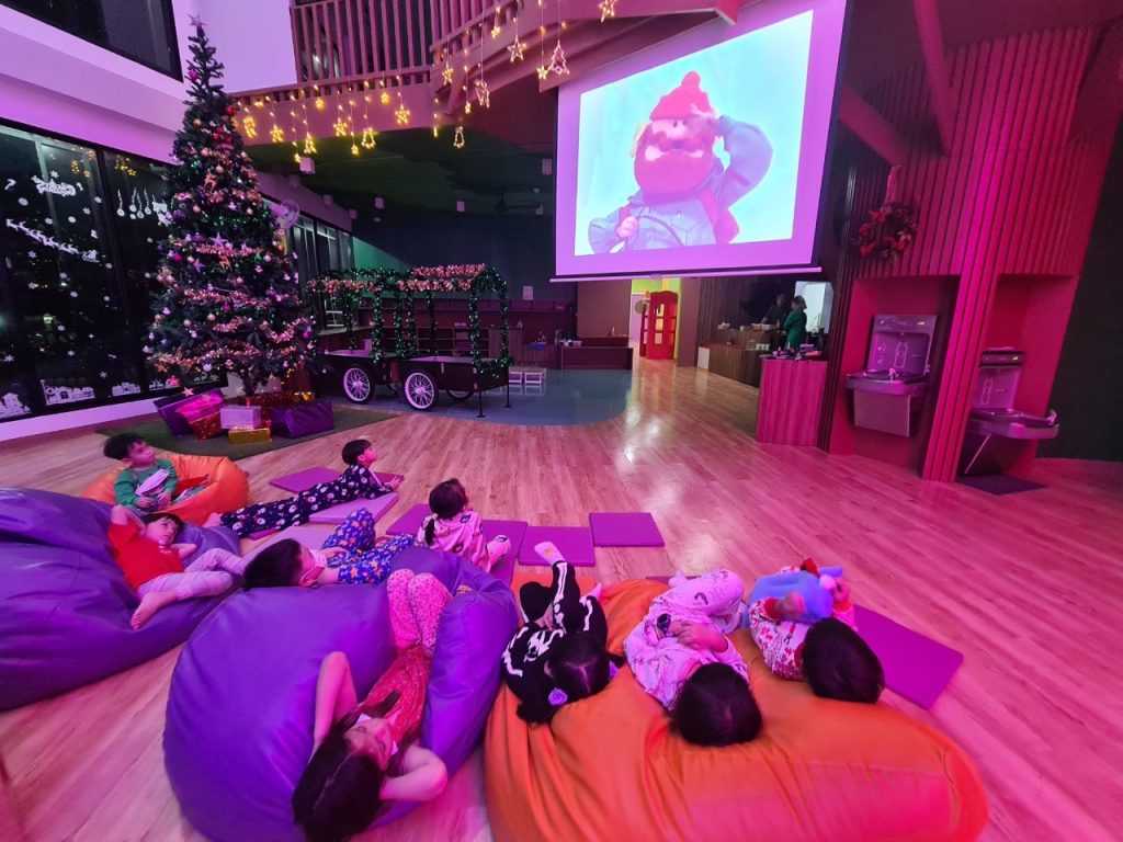 Choosing Us! : Unveiling the Unique Advantages 9 Christmas Over Night Camp 133