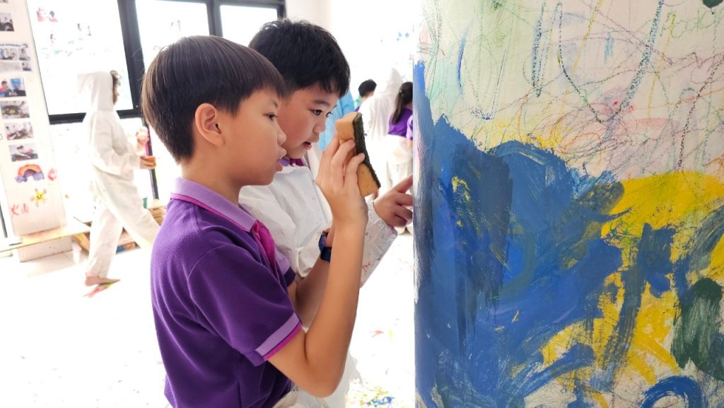 Discover the Magic of Messy Play 3 LINE ALBUM 08072024 240708 11