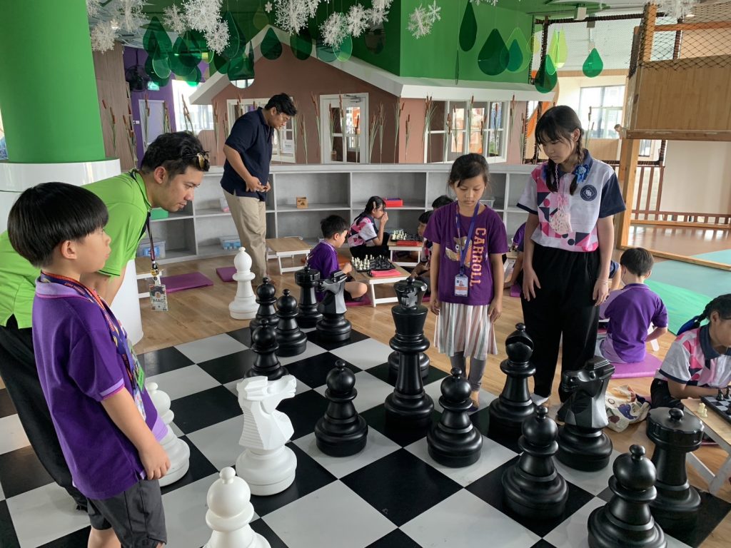 สนามและสวนในอาคาร (Indoor Playground & Green Space) 5 S 43548820 0