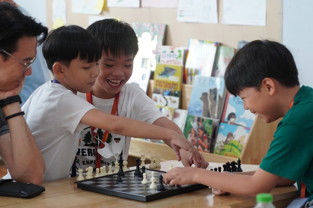 Chess Club ชมรมหมากรุก 1 CRP04145