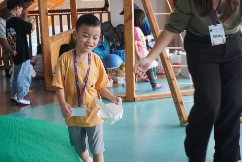สนามและสวนในอาคาร (Indoor Playground & Green Space) 2 DSC00367